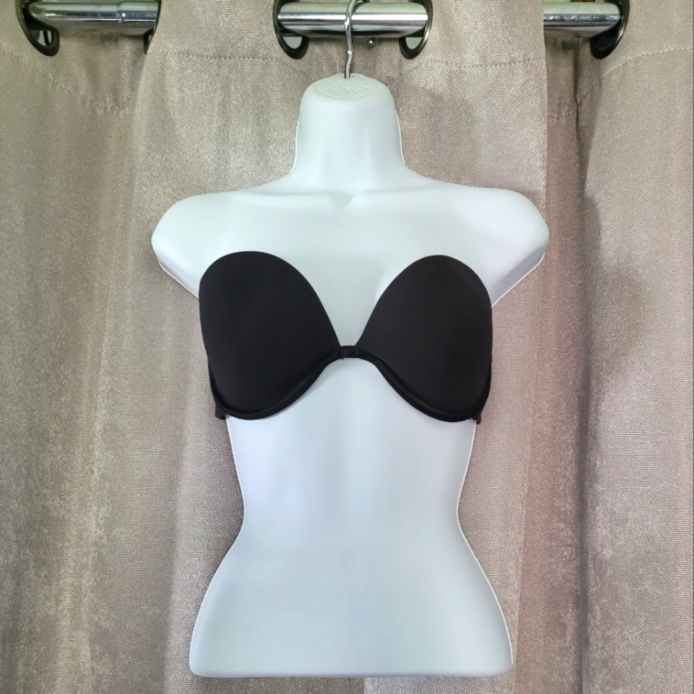 ⭐️La SENZA Strapless Bra⭐️